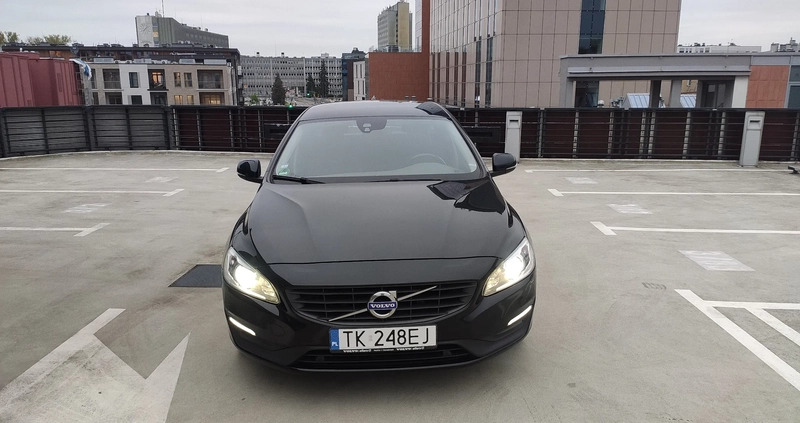 Volvo V60 cena 49900 przebieg: 249000, rok produkcji 2015 z Kielce małe 407